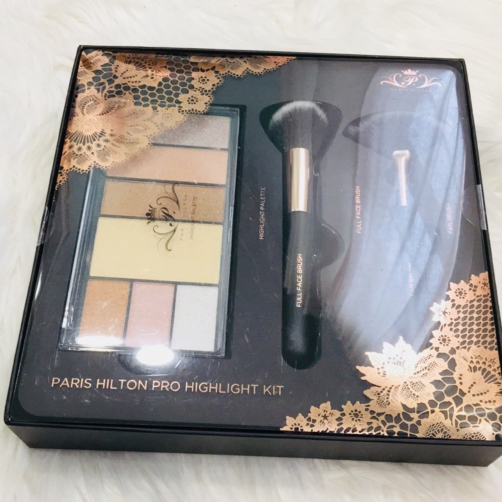 LAST ONE • NIB • Paris Hilton • Pro Highlight Kit